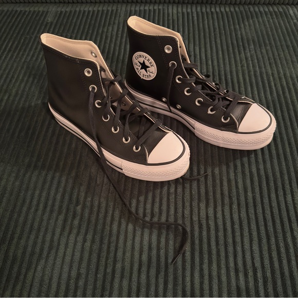 Converse Chuck Taylor High Top Platform Black Leather Sneaker - Women’s 7.5 - Picture 5 of 5